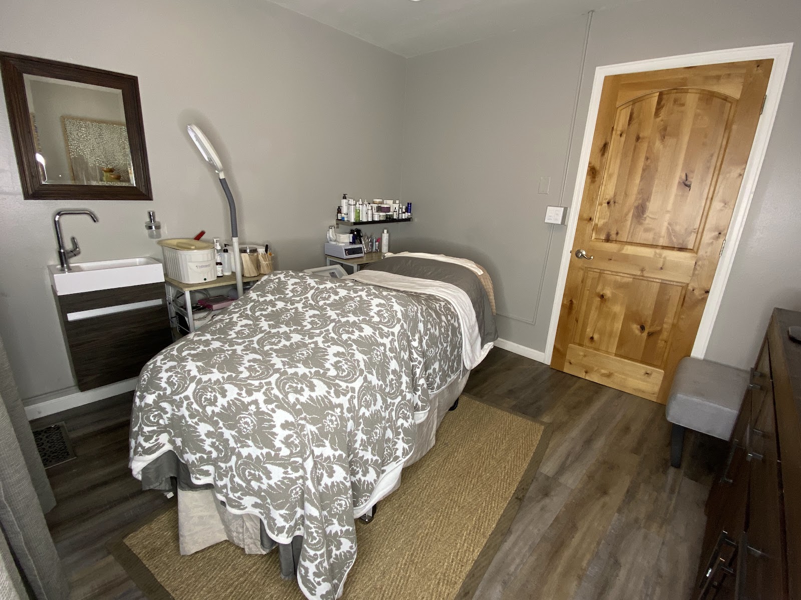 Aspen Vida Medi Spa nail photo 4