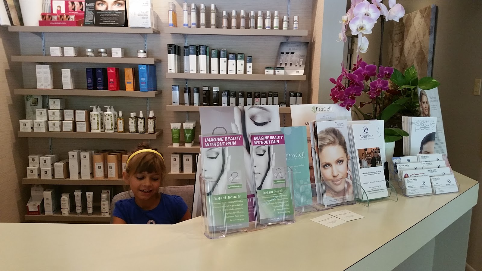 Aspen Vida Medi Spa nail photo 7